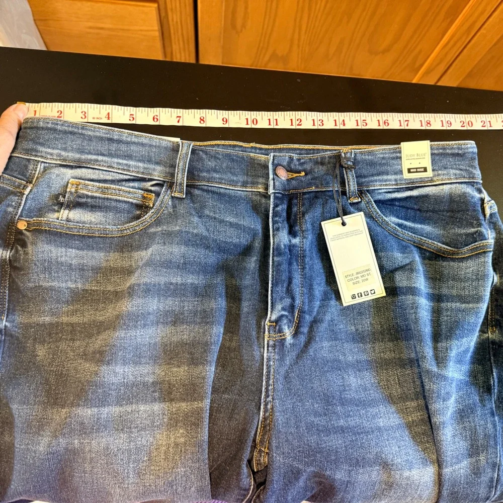 Judy Blue Skinny Jeans Womens 20W Blue NWT Mid Rise JB82252MD Stretch